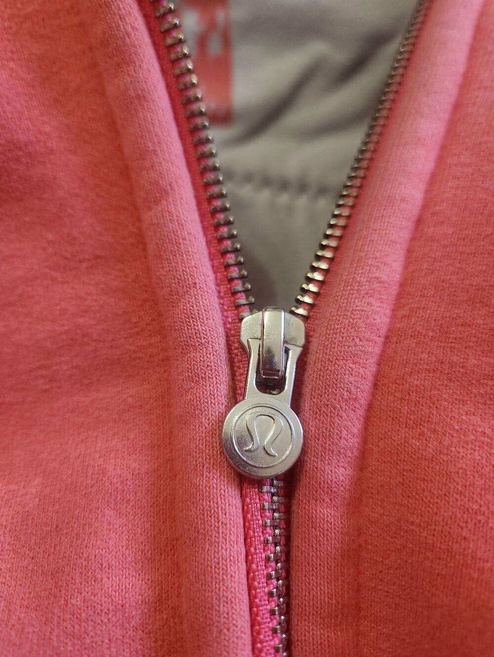 RARE Vintage Lululemon Special Edition "Travel" Scuba Hoodie Back Pocket Pink 8 - Picture 11 of 13